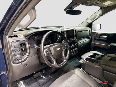 Used 2020 Chevrolet Silverado 1500 LT w/ Convenience Package image 9