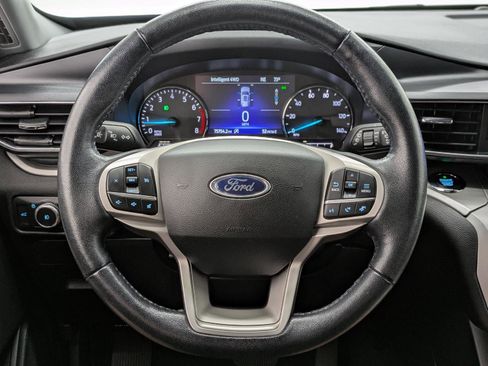 Used 2021 Ford Explorer XLT w/ Equipment Group 202A image 28