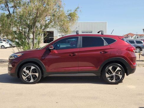 Used 2016 Hyundai Tucson Sport FWD image 5