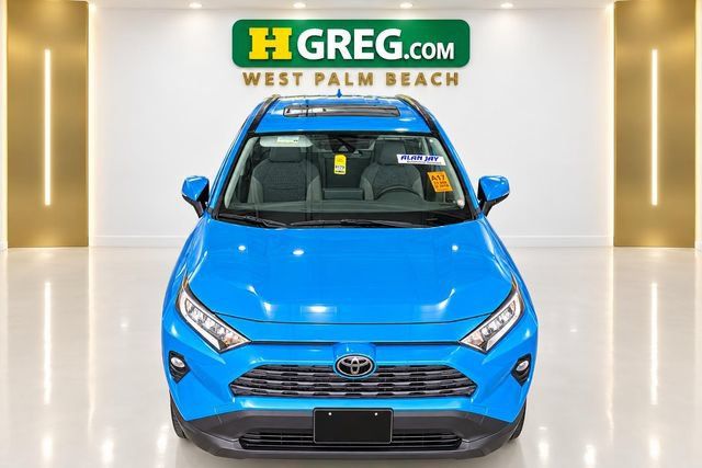Used 2019 Toyota RAV4 XLE w/ Convenience Package FWD image 7