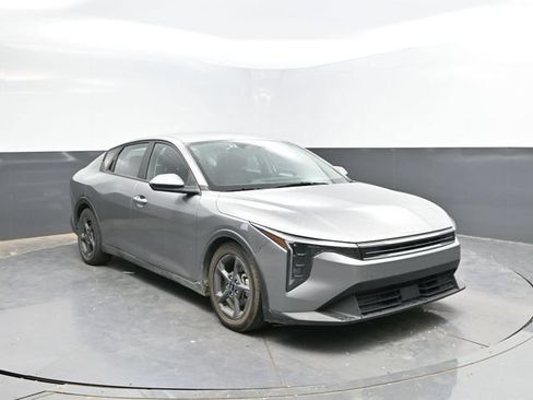 Used 2025 Kia K4 FWD image 6