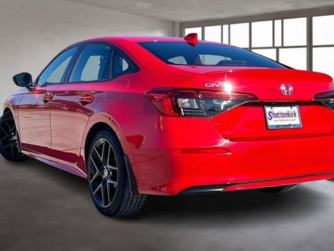 Used 2024 Honda Civic Sport image 4