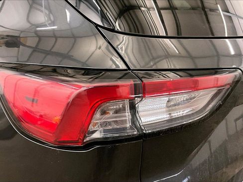 Certified 2020 Ford Escape SE image 28