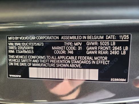 New 2026 Volvo XC40 B5 Plus w/ Protection Package Premier image 25