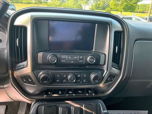 Used 2017 Chevrolet Silverado 1500 LTZ Z71 w/ LTZ Plus Package AWD/4WD image 29