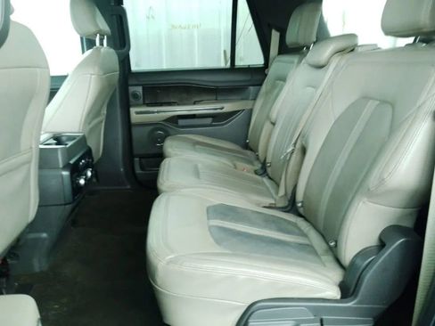 Used 2021 Ford Expedition Max Limited image 3