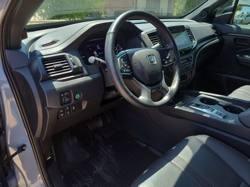 Used 2024 Honda Passport TrailSport image 17