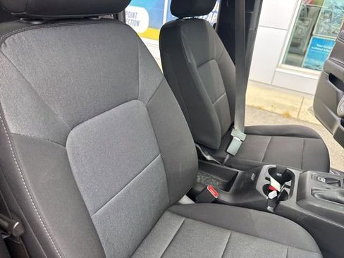 Used 2023 Chevrolet Colorado W/T RWD image 27