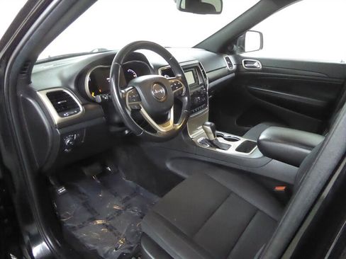 Used 2016 Jeep Grand Cherokee Laredo w/ Quick Order Package 23E image 17