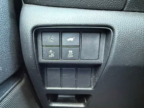 Used 2018 Honda CR-V Touring image 15