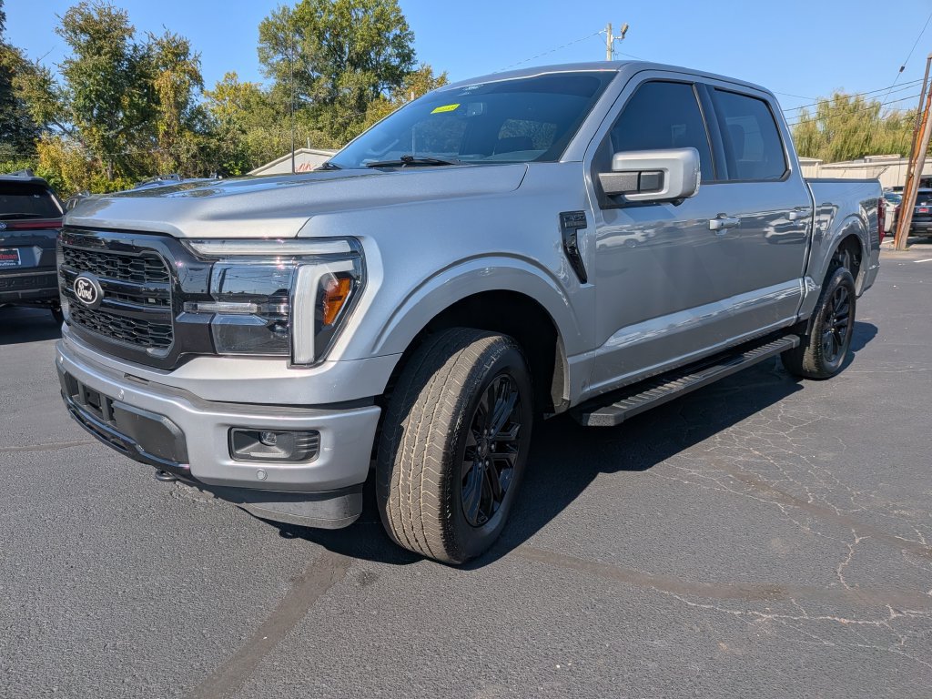 Used 2025 Ford F150 Lariat w/ Equipment Group 501A Mid AWD/4WD image 4