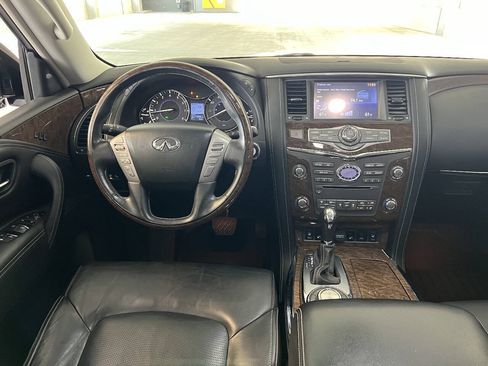 Used 2017 INFINITI QX80 4WD w/ Driver Assistance Package image 14