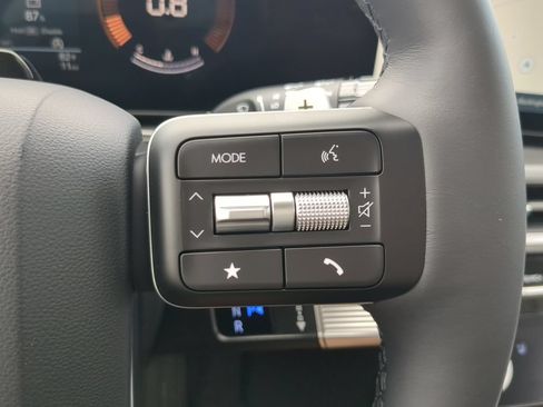 Certified 2025 Hyundai Santa Fe XRT AWD/4WD image 23