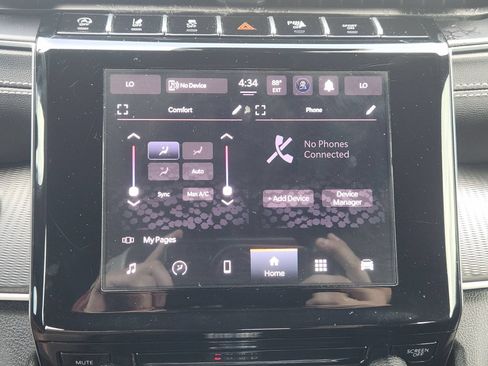 Used 2025 Jeep Grand Cherokee Laredo X RWD image 20
