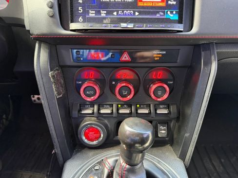 Used 2016 Subaru BRZ Limited w/ Popular Package #4 RWD image 20