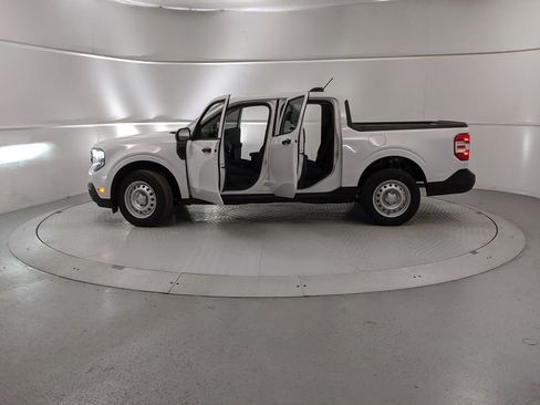 New 2025 Ford Maverick XL image 11