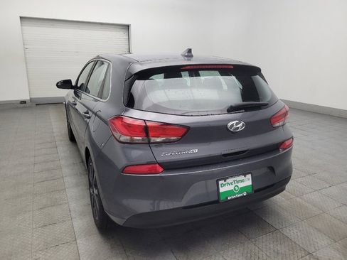 Used 2019 Hyundai Elantra GT FWD image 5