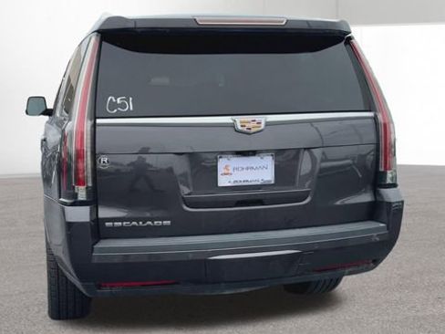 Used 2018 Cadillac Escalade Premium Luxury AWD/4WD image 8