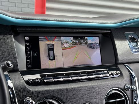 Used 2022 Rolls-Royce Cullinan image 23