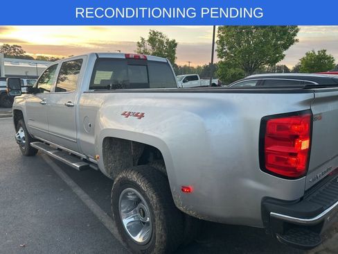 Used 2019 Chevrolet Silverado 3500 LTZ w/ Duramax Plus Package image 10