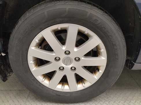 Used 2015 Chrysler Town & Country Touring FWD image 31
