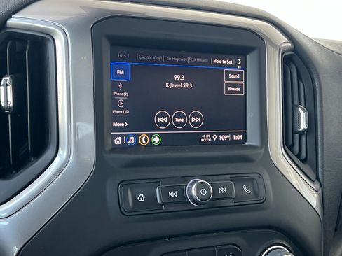 Used 2025 Chevrolet Silverado 1500 Custom RWD image 17