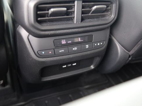 Used 2025 Honda Pilot EX-L image 34