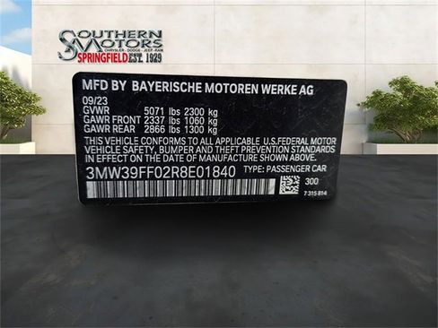 Used 2024 BMW 330e image 6