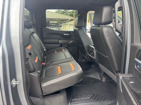 Used 2020 GMC Sierra 1500 AT4 w/ AT4 Preferred Package AWD/4WD image 13