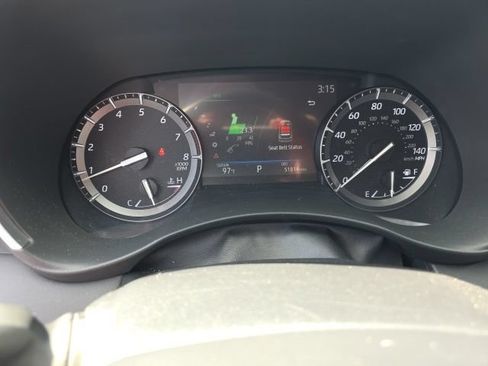 Used 2020 Toyota Highlander XLE AWD/4WD image 18