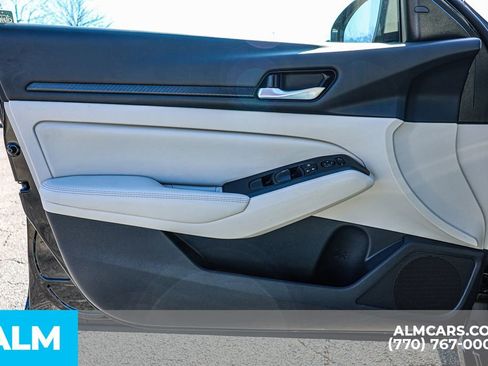 Used 2025 Nissan Altima 2.5 SV image 44