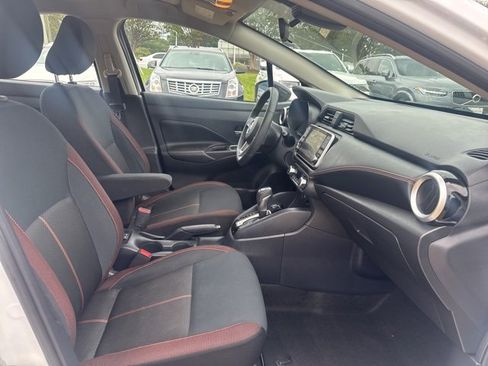 Used 2020 Nissan Versa SR w/ Convenience Package image 13