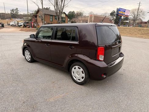 Used 2012 Scion xB image 4