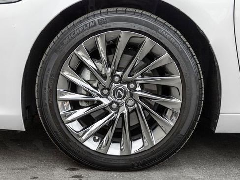 Used 2024 Lexus ES 350 Luxury image 14