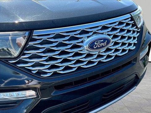 Used 2020 Ford Explorer Platinum w/ Premium Technology Package AWD/4WD image 31