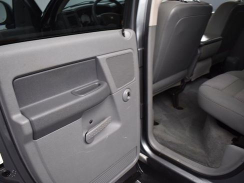 Used 2006 Dodge Ram 1500 Truck SLT image 13