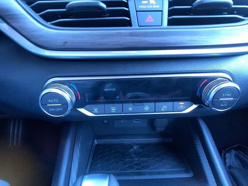 New 2025 Nissan Altima 2.5 SV w/ SV Special Edition Package AWD/4WD image 20