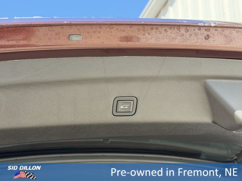 Used 2023 GMC Yukon AT4 w/ Technology Package image 7