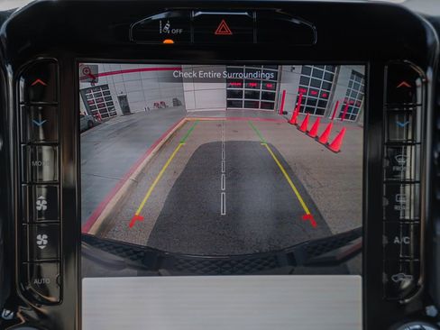 New 2026 RAM 1500 4x4 Crew Cab image 46