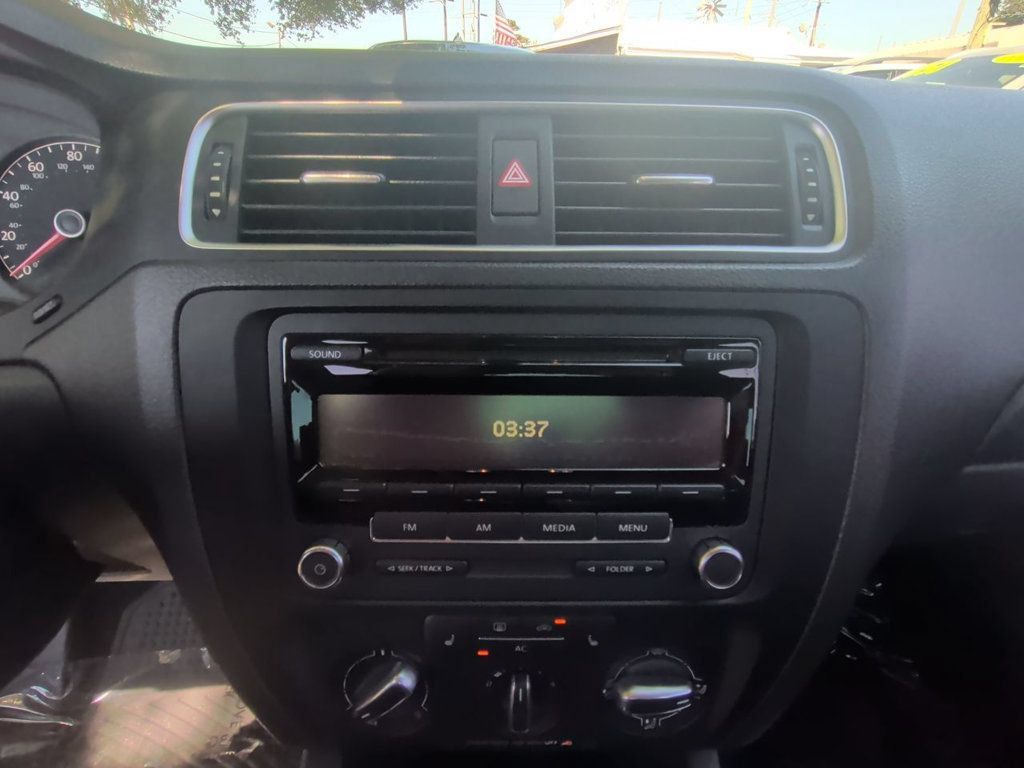 Used 2014 Volkswagen Jetta S FWD image 17
