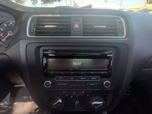 Used 2014 Volkswagen Jetta S FWD image 17