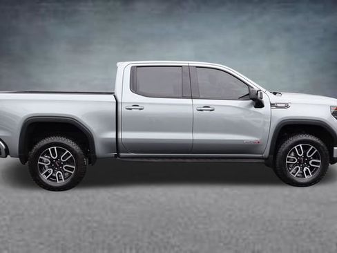 Used 2025 GMC Sierra 1500 AT4 w/ AT4 Premium Package AWD/4WD image 2