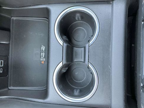 Used 2022 GMC Yukon XL AT4 w/ AT4 Premium Plus Package image 16