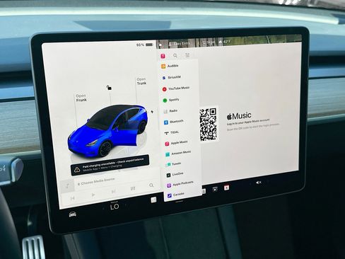 Used 2023 Tesla Model Y Performance image 13