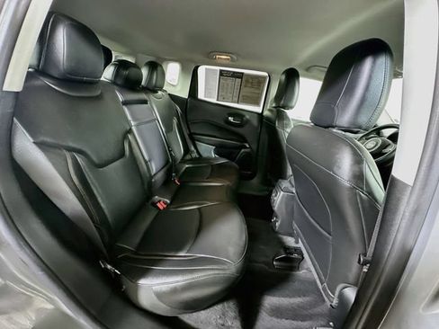 Used 2019 Jeep Compass Limited AWD/4WD image 30