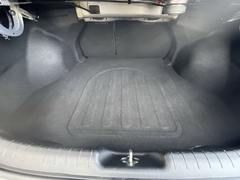 Certified 2025 Hyundai Elantra Limited image 26