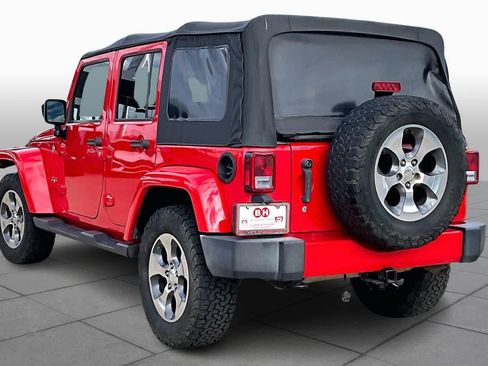 Used 2018 Jeep Wrangler Unlimited Sahara image 11