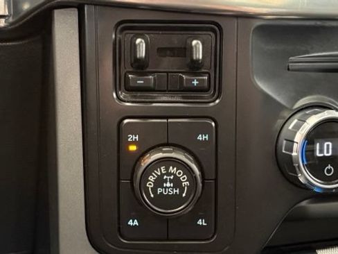 Used 2021 Ford F150 Lariat w/ Equipment Group 502A High AWD/4WD image 41