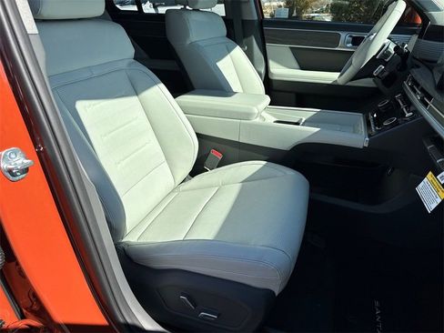 New 2025 Hyundai Santa Fe Limited AWD/4WD image 13