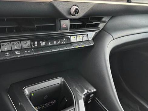 Certified 2024 Toyota Crown Limited image 14